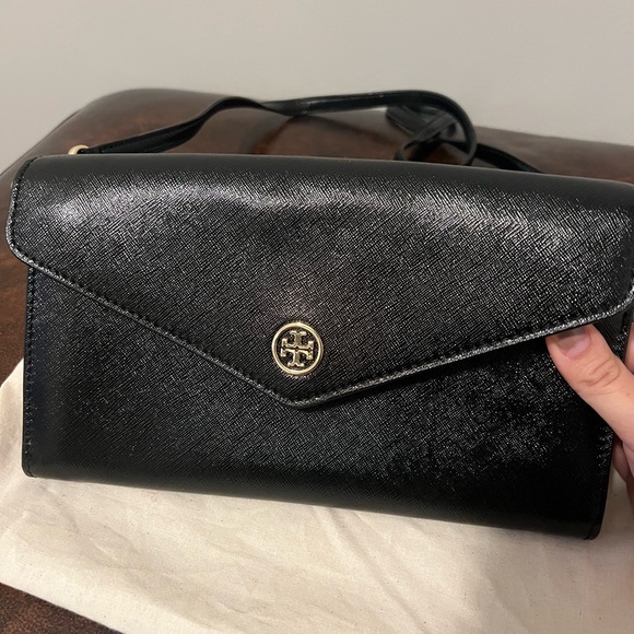 Authentic black Tory Burch crossbody wallet bag - Picture 2 of 13